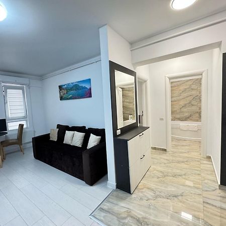 Luxury Glam Apartments Central Adress Bucuresti With Parking Exteriör bild